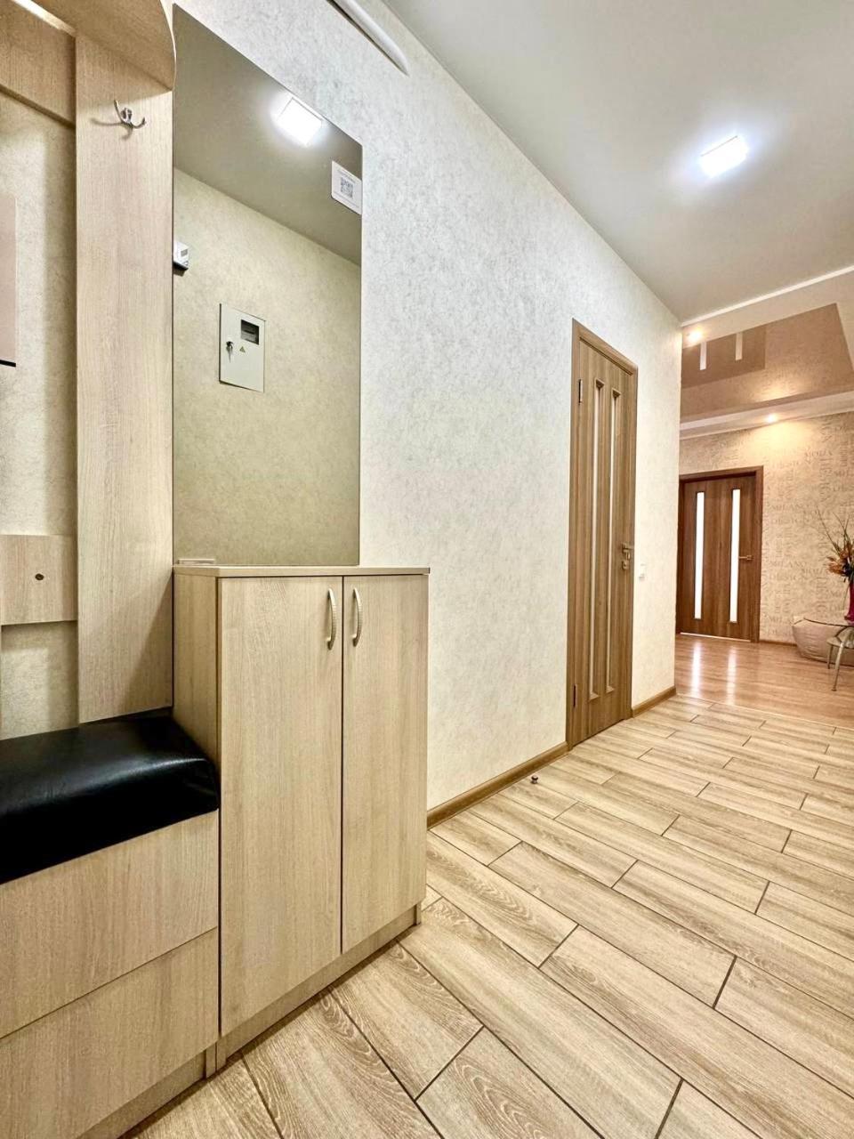Apartpoltava Витончені Апартаменти Біля Лялькового Театру, Звітна Документація Для Відрядження, Банківський Чек Eksteriør bilde